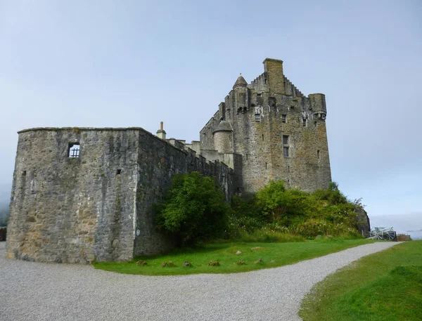 Eilean Donan Adası 'ndaki Kale, İskoçya, İngiltere