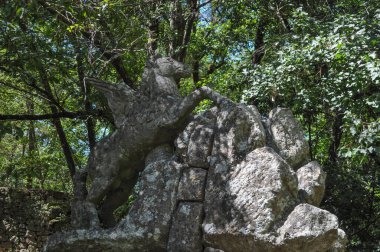 Holy Grove namı diğer Canavarlar Parkı 16. yüzyılda Bomarzo, İtalya 'da inşa edildi.