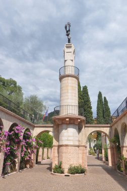 GARDON RIVIERA, İtalya - 24 Ağustos 2021: Il Vittoriale degli Italiani Gabriele D 'Annunzio' nun Evi