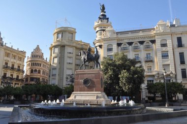 CORDOBA, İspanya - 21 AĞUSTOS 2023: Plaza de las Tendillas Meydanı