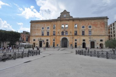 MATERA, ITALY - 24 AĞUSTOS 2020: Piazza Vittorio Veneto Meydanı