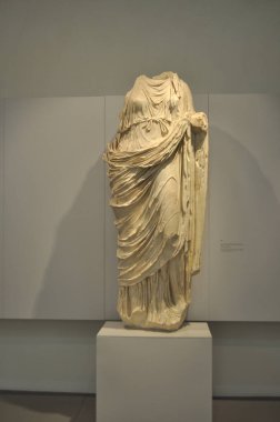 VERONA, İTALYA - 27 AĞUSTOS 2021: Roma Tiyatrosu kalıntıları