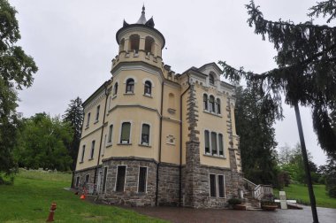 Levico Terme, İtalya 'daki Villa Paradiso evi