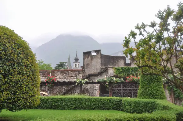 Castello Del Buonconsiglio Kastély Trento Olaszország Jogdíjmentes Stock Fotók