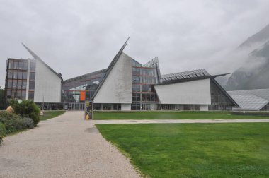 TRENTO, İtalya - 10 Mayıs 2023: Museo delle Scienze namı diğer Müze Fuer Wissenschaft Çeviri: