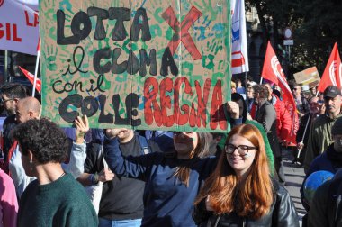 TÜRİN, İTALYA - 11 EKİM 2024 İKİM KIYIL SONRA