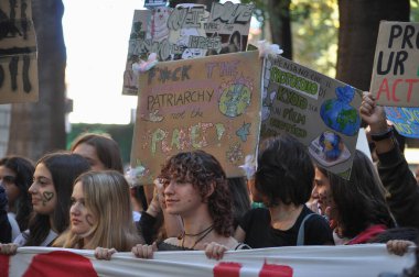 TÜRİN, İTALYA - 11 EKİM 2024 İKİM KIYIL SONRA