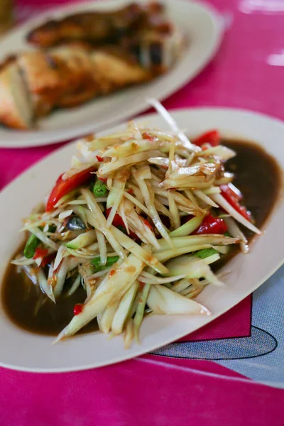 Comida Tailandesa Som Tum Ensalada Papaya Verde Picante Comiendo Con — Foto de Stock
