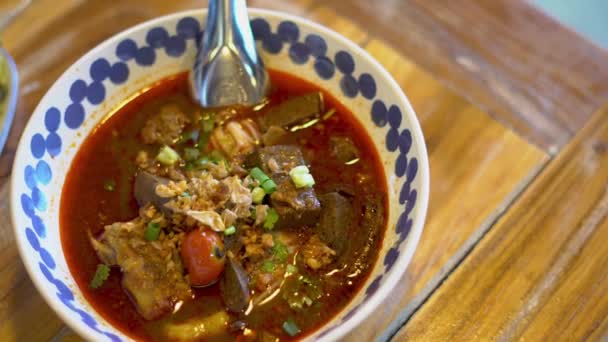 Rice Noodles Spicy Pork Sauce Local Food Thai North Thailand — Vídeos de Stock