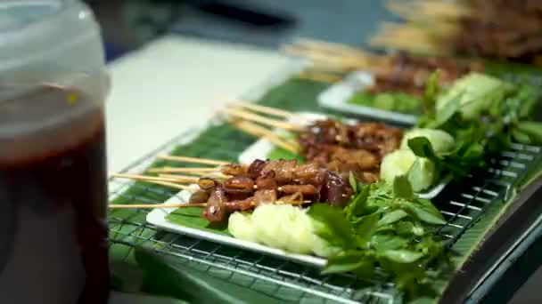Comida Parrilla Estilo Tailandés Comúnmente Encontrada Mercados Tailandia — Vídeos de Stock