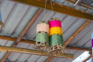 Dikiş Deposu Dikiş Odasında Nakış Ürünleri Depolama Düzenleyicisi