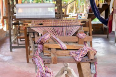 Tayland ipek işlemleri ve ekipman dokuması