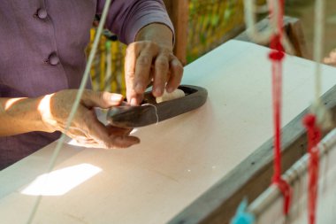 Tayland ipek işlemleri ve ekipman dokuması