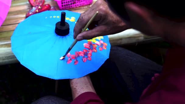 Парасольковий Живопис Парасолька Ручної Роботи Парасолька Босанг Чіангмай Таїланд — стокове відео