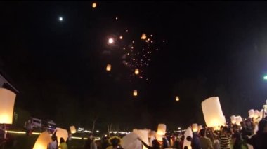 Loy Krathong ve Yi Peng Festivali 2024, Chiang Mai, Tayland