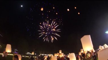 Loy Krathong ve Yi Peng Festivali 2024, Chiang Mai, Tayland