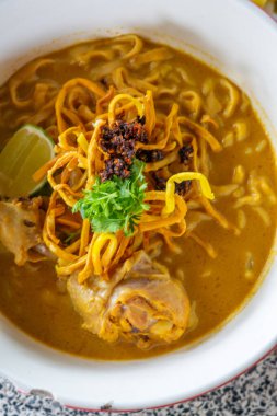 Khao Soi Recipe, Khao Soi, Khao Soi Kai, Thai Noodles Khao Soi, baharatlı Tavuk Köri