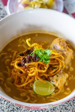 Khao Soi Recipe, Khao Soi, Khao Soi Kai, Thai Noodles Khao Soi, baharatlı Tavuk Köri