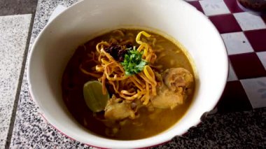 Khao Soi Recipe, Khao Soi, Khao Soi Kai, Thai Noodles Khao Soi, baharatlı Tavuk Köri