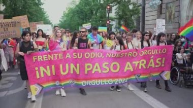 Granada, İspanya - 28 Haziran 2022 LGBT gurur günü. Topluluk için hak iddia etme