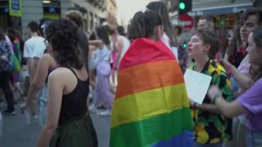 Granada, İspanya - 28 Haziran 2022 LGBT gurur günü. Topluluk için hak iddia etme