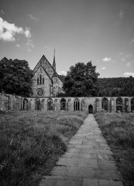 Manastır harabeleri, Hirsau Almanya 'yı arıyor.