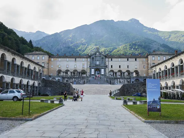 Oropa Sığınağı - Biella İtalya