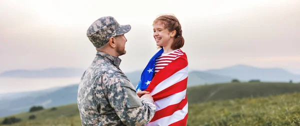 Happy Little Girl Daughter American Flag Hugging Father Military Uniform — Stock Photo, Image