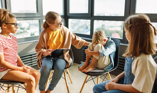 School Psychologist Group School Children Conducts Mental Health Lesson Group — Stock Photo, Image