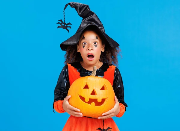 Happy Cheerful African American Girl Curly Hair Costume Holding Pumpkin — Stock Photo, Image