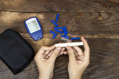 Kan şekeri seviyesini glukometreyle kontrol et. Diyabet tedavisi kavramı
