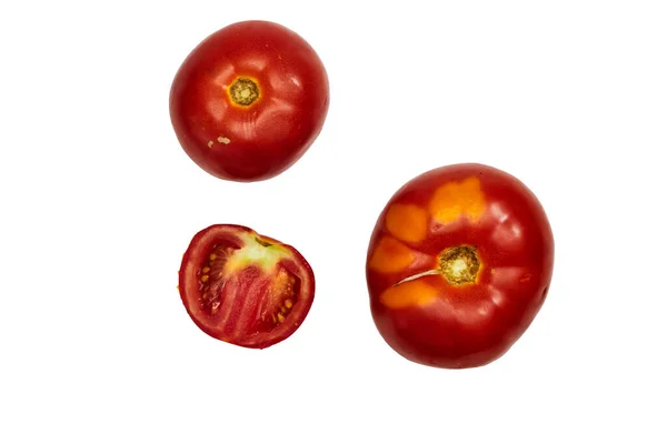 Tomater Den Vita Bakgrunden Ett Platt Ligg Matkoncept Tomat Den — Stockfoto
