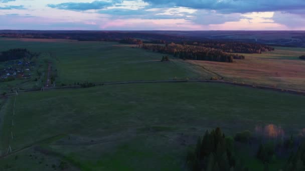 Gün Batımından Parlak Güneş Şarjör Turuncu Güneşin Parladığı Açık Renkli — Stok video
