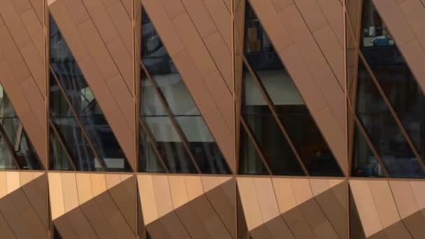 Vista Superior Arquitectura Moderna Del Edificio Con Reflejo Ciudad Imágenes — Vídeos de Stock