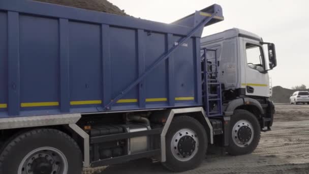 Minsk Belarús 2022 Escena Construcción Una Cantera Con Transporte Cemento — Vídeos de Stock