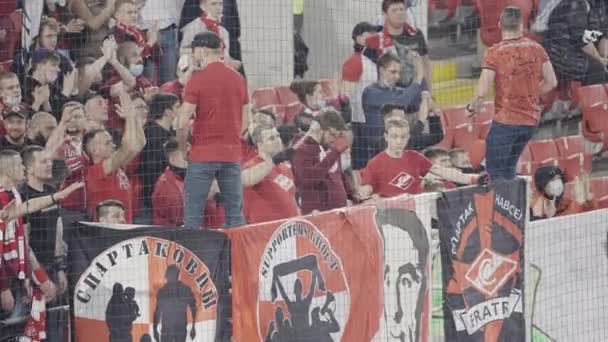 Servië Belgrado Augustus 2022 Fans Verzamelen Zich Een Stadion Juichen — Stockvideo