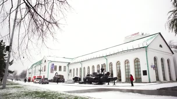 Σερβία Βελιγράδι Νοεμβρίου 2022 Κτίριο Και Στρατιωτικά Μνημεία Τέχνη Έννοια — Αρχείο Βίντεο