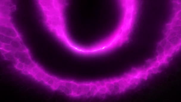 紫色和蓝色的圆圈在黑暗的背景上 在抽象中移动的圆圈 向不同的方向摆动 高质量的4K镜头 — 图库视频影像