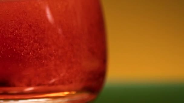 Whiskey Brandy Oder Cognac Glas Aktienclip Nahaufnahme Von Transparentem Glas — Stockvideo