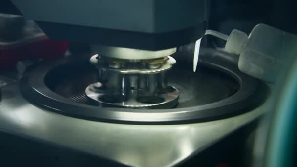 Laboratorium Chemiczne Proces Przeprowadzania Testów Badań Przy Użyciu Profesjonalnego Sprzętu — Wideo stockowe