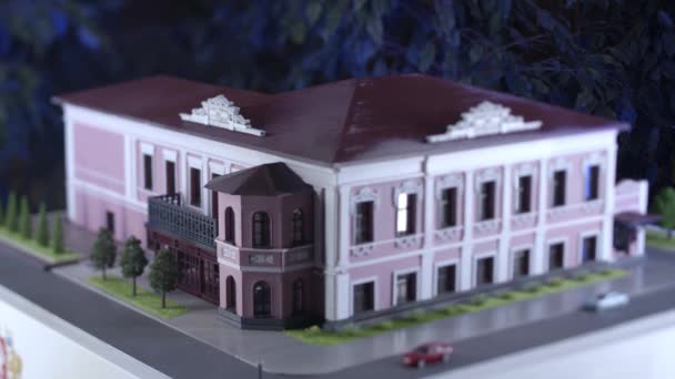 Zbliżenie Modelu Budynku Administracyjnego Materiał Filmowy Piękny Plastikowy Model Domu — Wideo stockowe