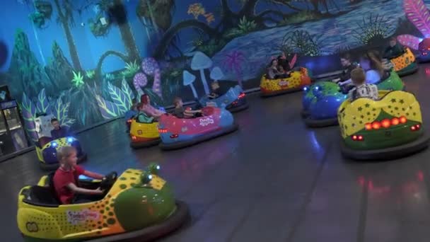 Serbia Belgrade June 2023 Children Attraction Cars Clip Children Ride — Stock Video