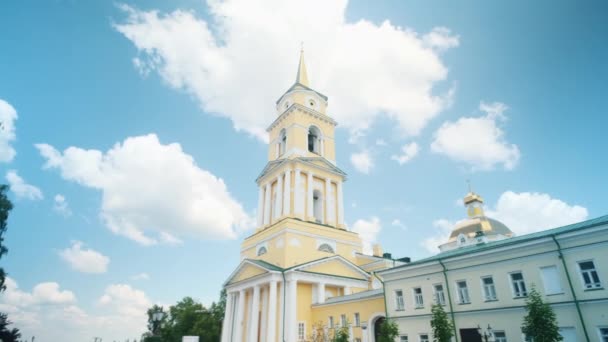 Low Angle View Yellow Cathedral Building Blue Cloudy Summer Sky — Stock Video