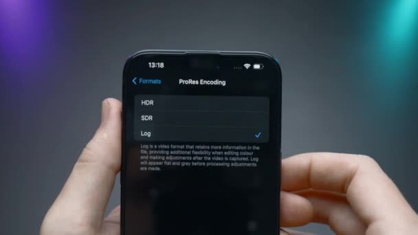 Κίνα Πεκίνο Σεπτεμβρίου 2023 Εγκατάσταση Λογισμικού Του Νέου Iphone Pro — Αρχείο Βίντεο