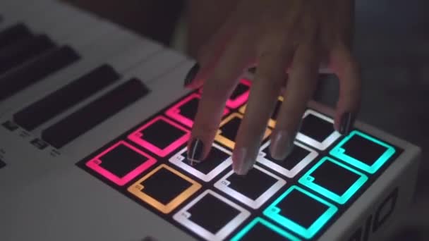 Drum Machine Night Club Playing Live Set Stock Fingers Tapping — Stock Video
