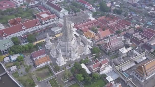 Luftaufnahme Des Wat Phra Hariphunchai Pagode Tempel Wichtiges Religiöses Reiseziel — Stockvideo