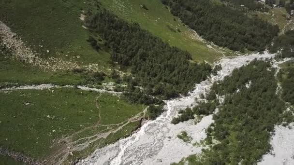 Luchtfoto Vliegen Prachtige Berg Rivier Landschap Panorama — Stockvideo