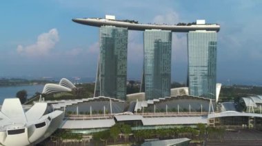 Marina Bay Sands Singapur hava görünümünü. Vurdu. Singapur şehir manzarası ile Marina Bay Sands, havadan görünümü.