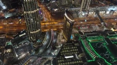 Dubai - Birleşik Arap Emirlikleri, 9 Aralık 2023: Marina Körfezi Sands tatil köyünün havadan görünüşü. Başla. Dubai 'nin nefes kesici panoramik manzarası