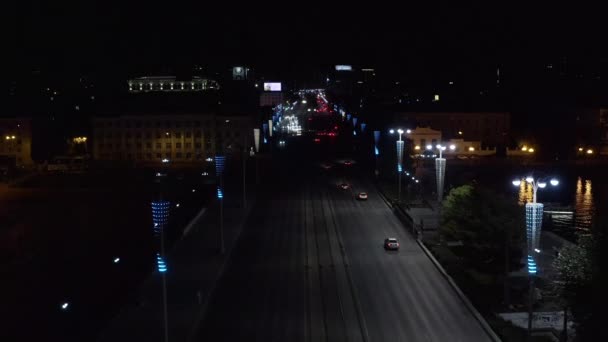 Вид Сверху Современный Ночной Город Автомобилями Фонарями Запись Ночное Городское — стоковое видео
